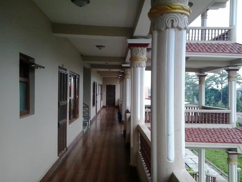 Hotel Royal Safari Sauraha Εξωτερικό φωτογραφία