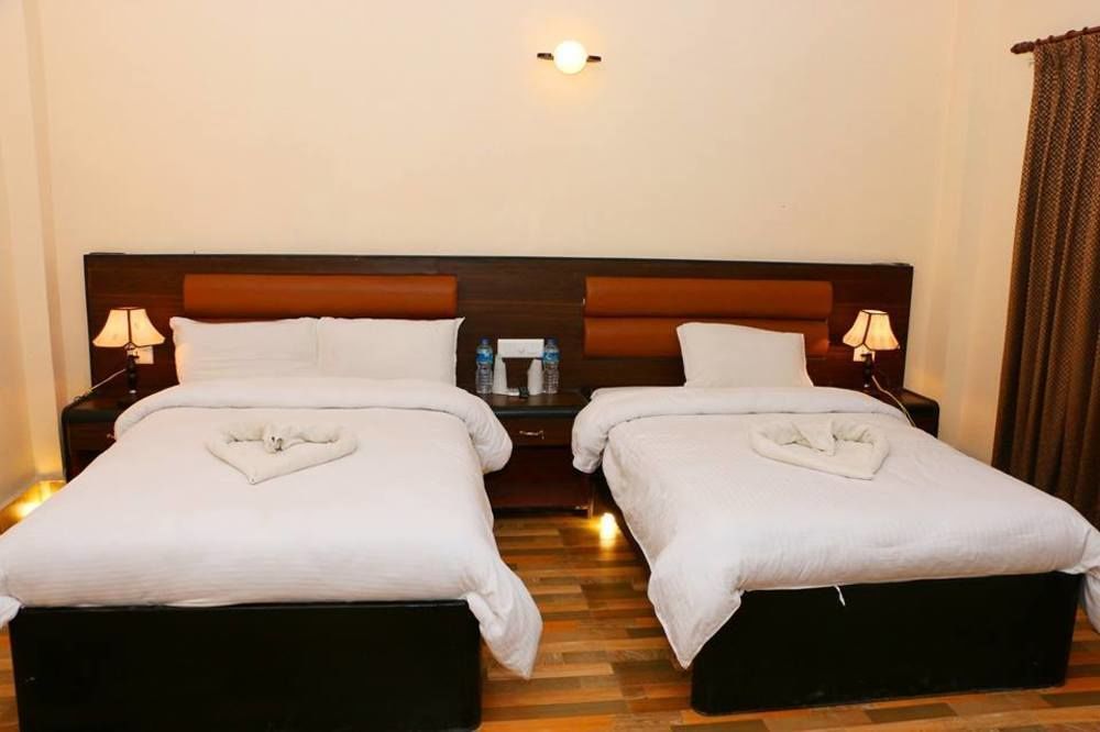 Hotel Royal Safari Sauraha Εξωτερικό φωτογραφία